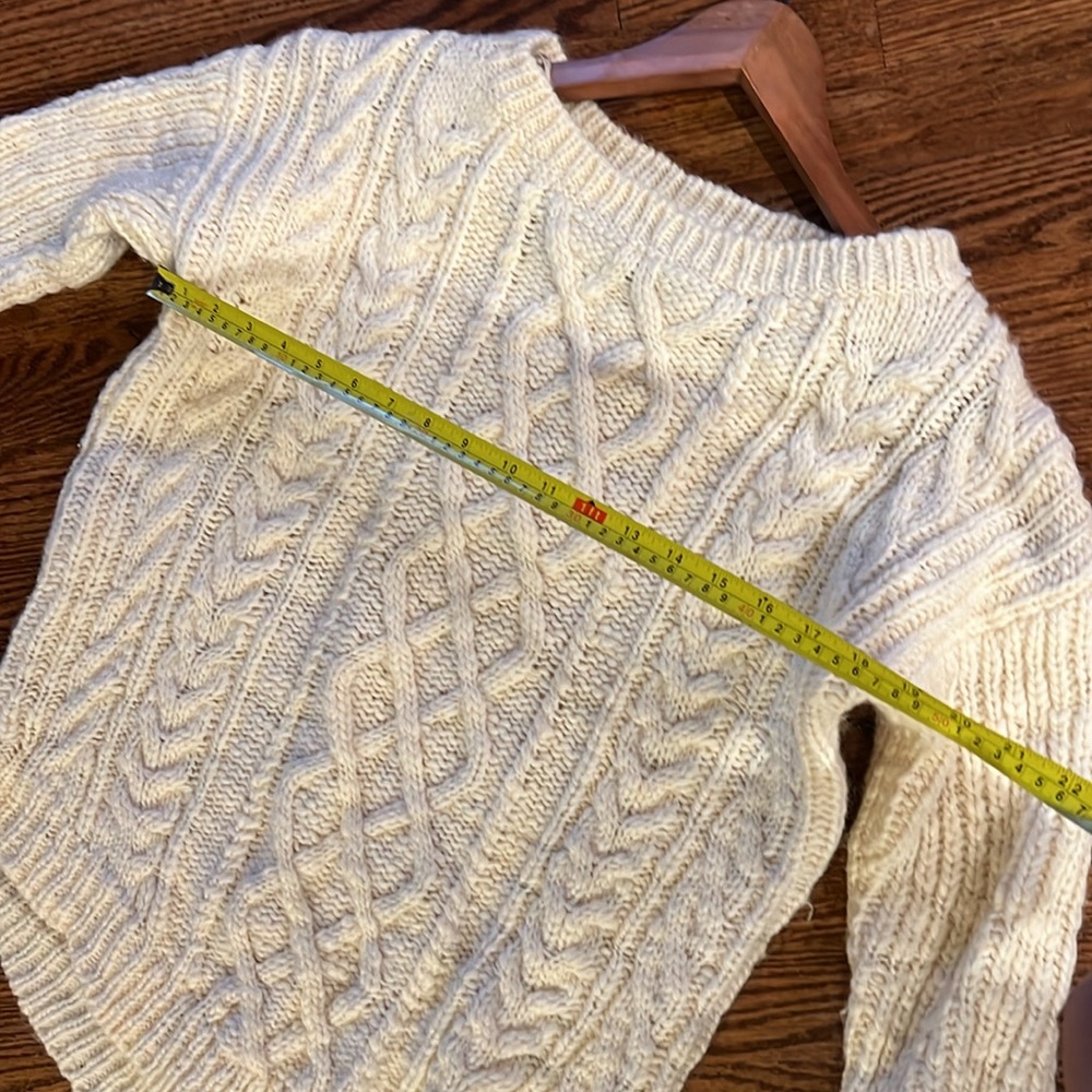 BANANA REPUBLIC women’s knit crew neck sweater size M - Picture 4 of 6